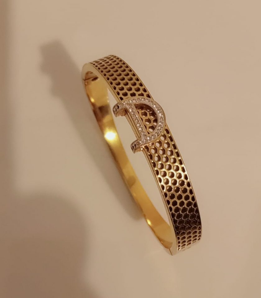 Bracelet tendance D en acier inoxydable