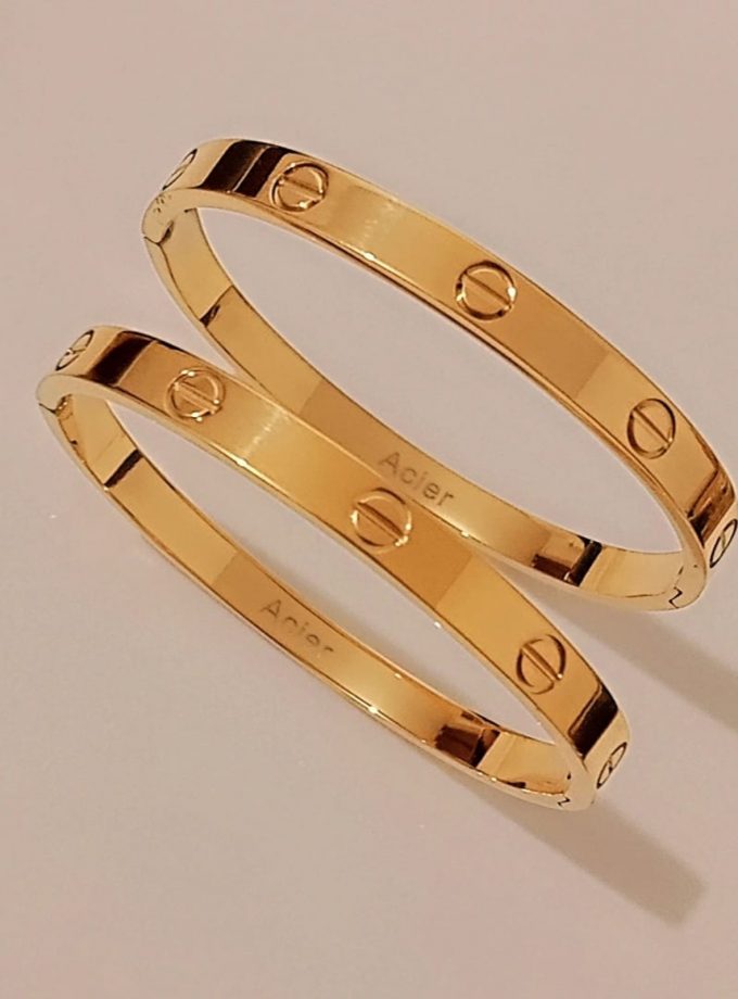 Bracelets à vis